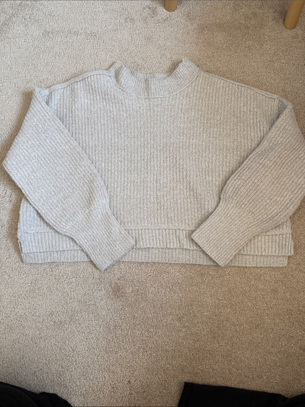 Cropped Ribbed Mock Neck Sweater - Light Beige/Gray